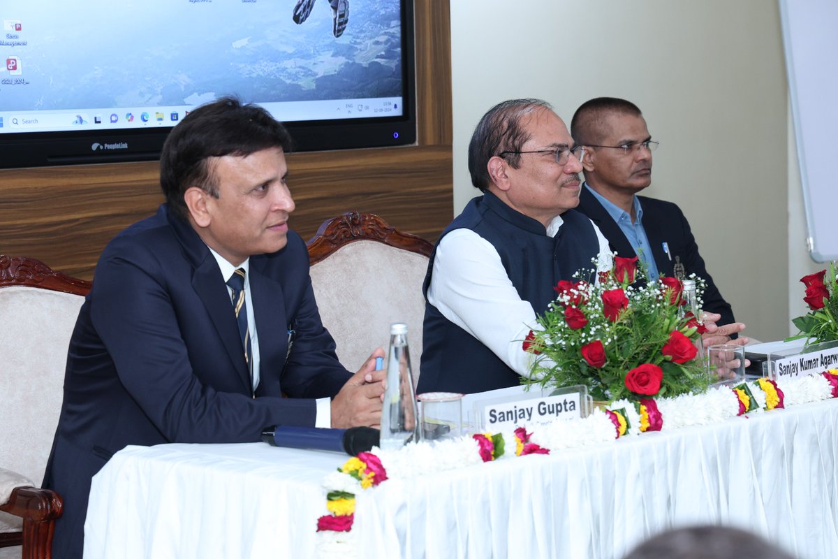 nacincbic's tweet photo. Sh. Sanjay Kumar Agarwal, Chairman, CBIC, visited NACIN ZTI Jaipur on 12.09.2024. He interacted with trainee Inspectors of the 14th Induction Course who are from Nagpur, Mumbai and Jaipur Zones. Sh. Agarwal shared his valuable wisdom and addressed the queries of trainees providing insightful responses leaving a lasting impression on the trainees.