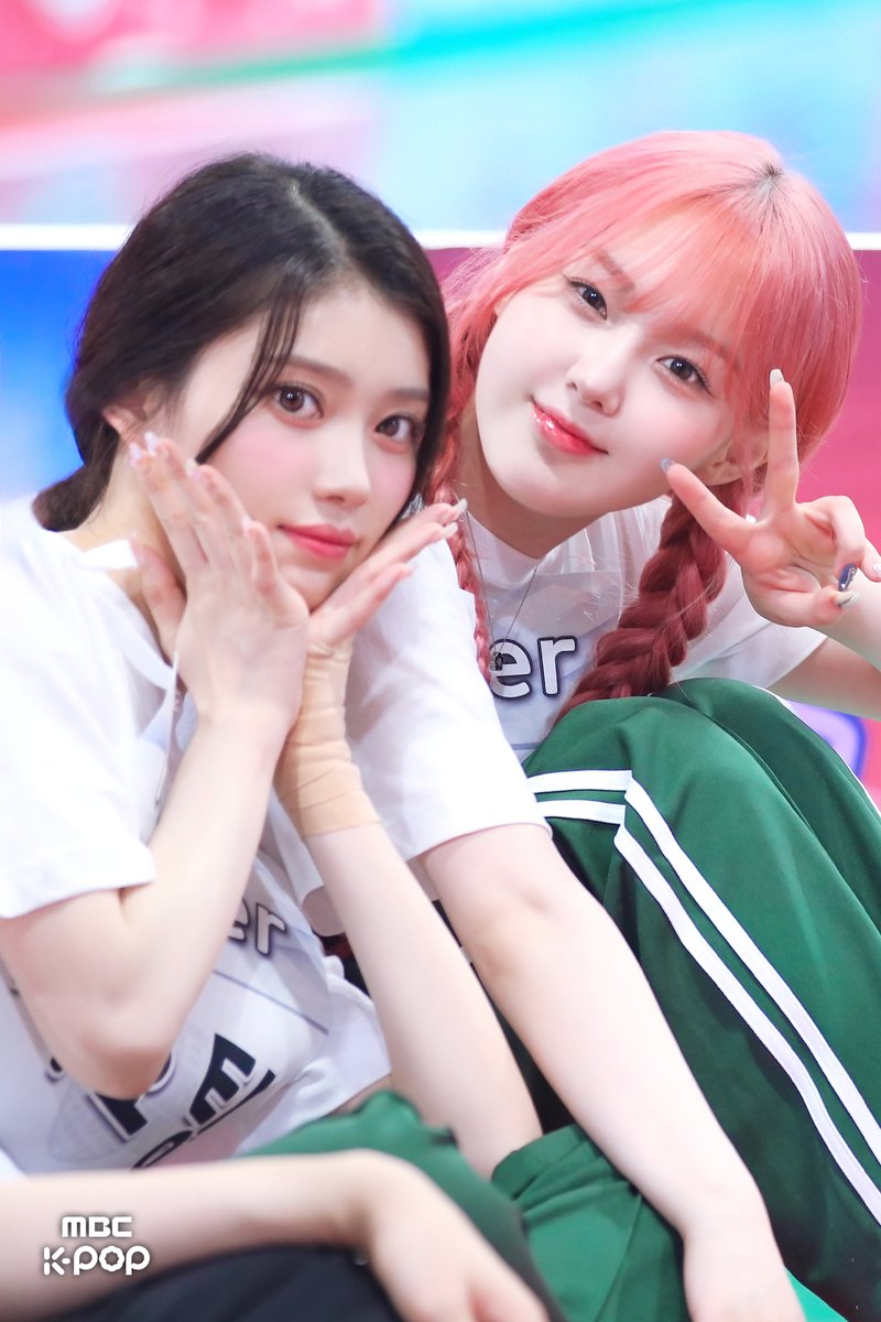 2024 추석 특집 #아육대 미리보기 현장포토📸🩵 

당신들 생각하며 뛰었다...
내 심장도 뛰었다...

📍MBCkpop 유튜브 업로드 안내
9/15 (일) 본방사수 셀프캠
9/16 (월) 본방사수 이벤트 비하인드 1편
9/17 (화) 본방사수 이벤트 비하인드 2편
9/18 (수) 본방송 비하인드