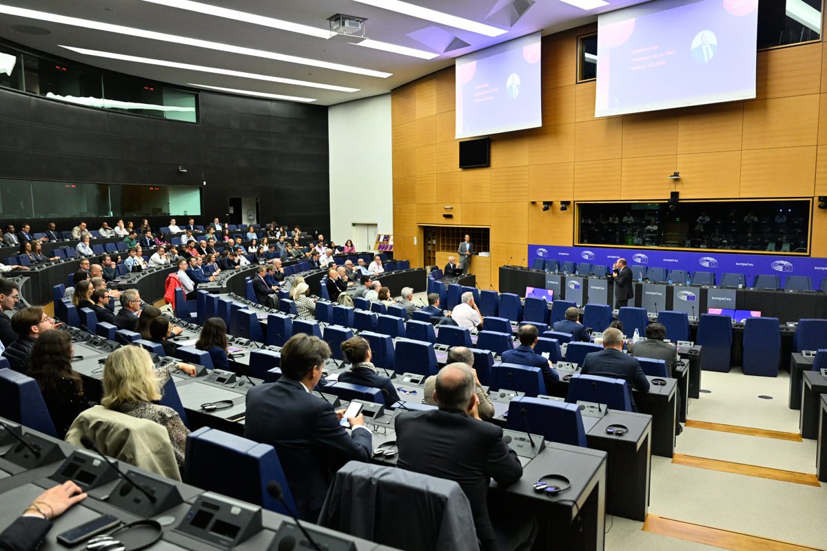 🚀Lancement de nos AG avec <a href="/OECGrandEst/">Ordre des Experts-Comptables Grand-Est</a> au Parlement Européen. 
L'AG de la <a href="/CrccEst/">CRCC de l'Est</a> débute avec Yannick OLLIVIER, Président de la <a href="/CNCC_audit/">CNCC</a>
Jean-Luc BALLEUX, Président de la CRCC, et les élus présentent le rapport moral, les travaux des commissions et le rapport financier. ‌