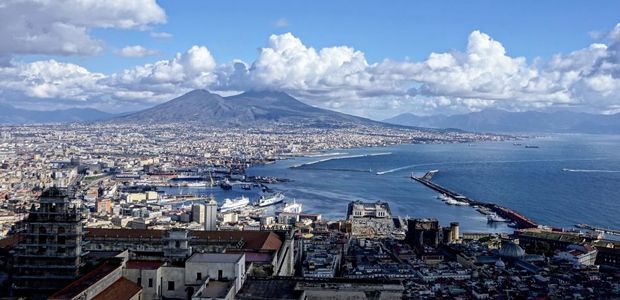 “Study in Naples” Program – Bando per sostenere l'attività di internazionalizzazione dei corsi di studio orientamento.unina.it/study-in-naple…