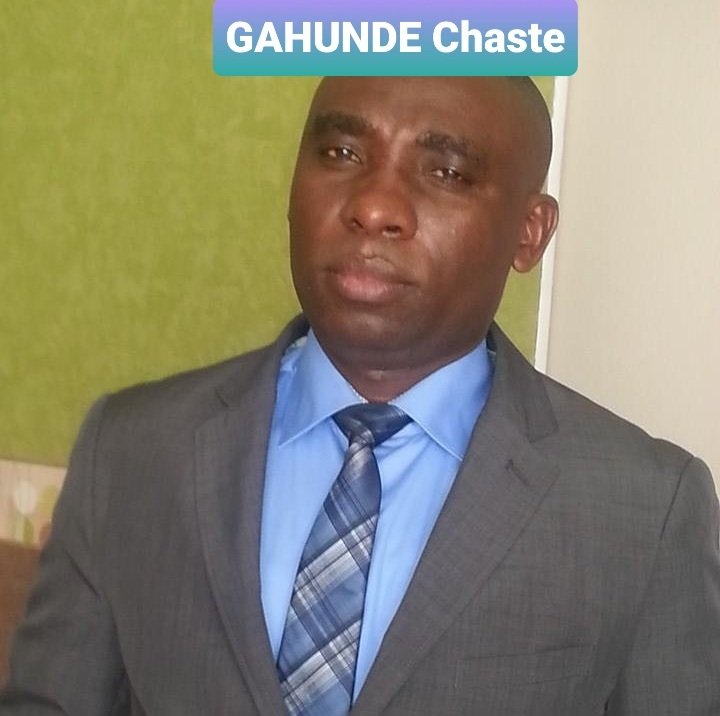 AllenKabera's tweet photo. @chastegahunde,Aba #France Paris;
Avuka i #Mabanza i #Rubengera ku #Kibuye,niho yakoreye Jenoside yakorewe abatutsi 1994;
Yize i #Mushubati no ku iseminari ya #Nyundo na #Nkunda;RPA ibakubise inshuro ajya muri ZĂ€ire mu inkambi ya #KASHUSHA,quartier 12; https://t.co/vOUKgeOQO2