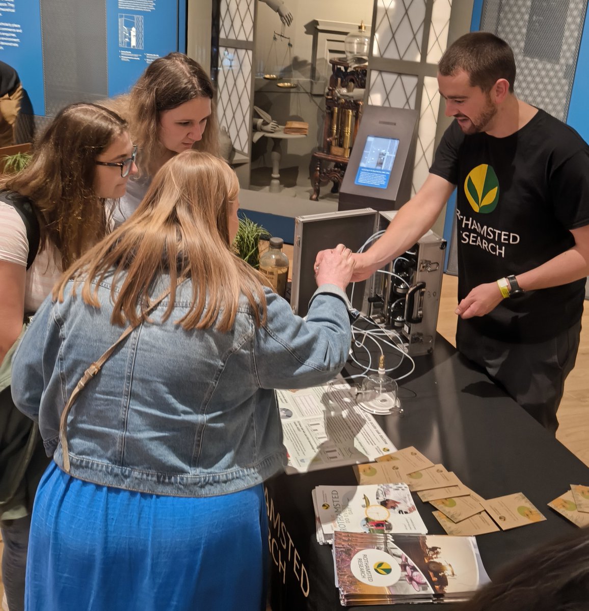 Terrific night at the <a href="/sciencemuseum/">Science Museum</a> Journey of Life Lates last night - worms, spores, beetles and microbes...lots of interaction and interest! 🪱🧫🌱🌳🪲