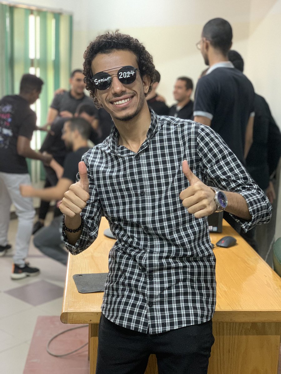 Ahmedhu35066698's tweet image. #section2
#men2inblack
#med60graduationvibes
#Med60InScrubs