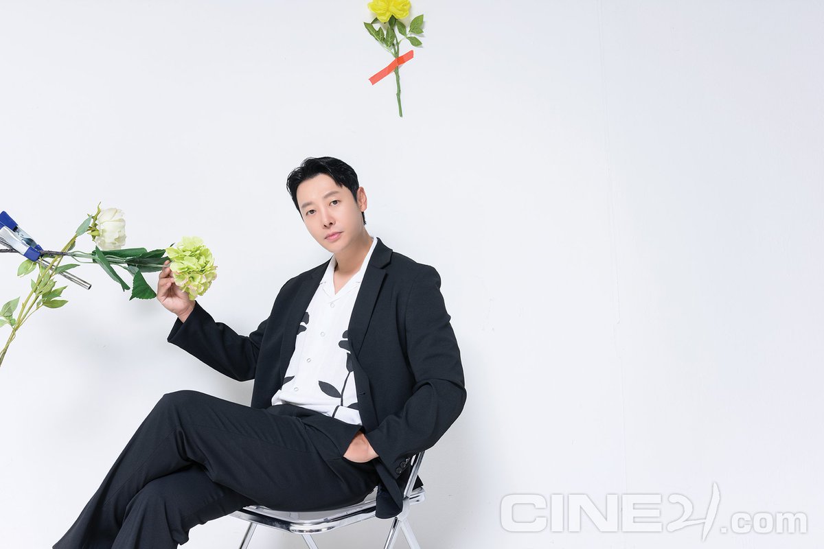 [인터뷰] 코미디에 진심, <강매강> 배우 김동욱 | 씨네21
m.cine21.com/news/view/?mag…

#김동욱