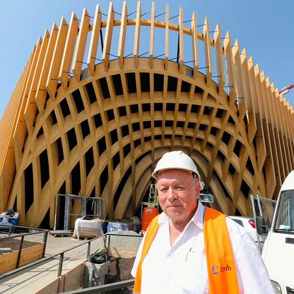 Dominique Simonin, co-fondateur de l'entreprise Simonin, a marqué l'industrie de la construction en bois en France.
architecturebois.fr/dominique-simo…