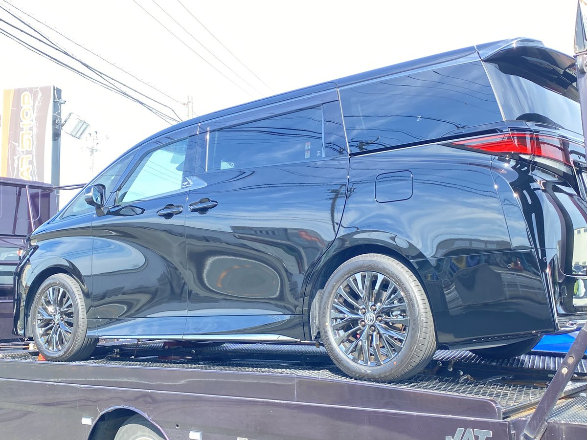 STYLECARSHOP's tweet photo. ⭐︎ご納車紹介⭐︎
40ヴェルファイアご納車しました。

ご納車おめでとうございます！！

この度はご遠方より
数ある中古車販売店より
スタイルカーショップのお車を
ご成約有難う御座いました。

今後とも宜しくお願いします。

https://t.co/CbMKckj6ub https://t.co/DP1bZh5U9y