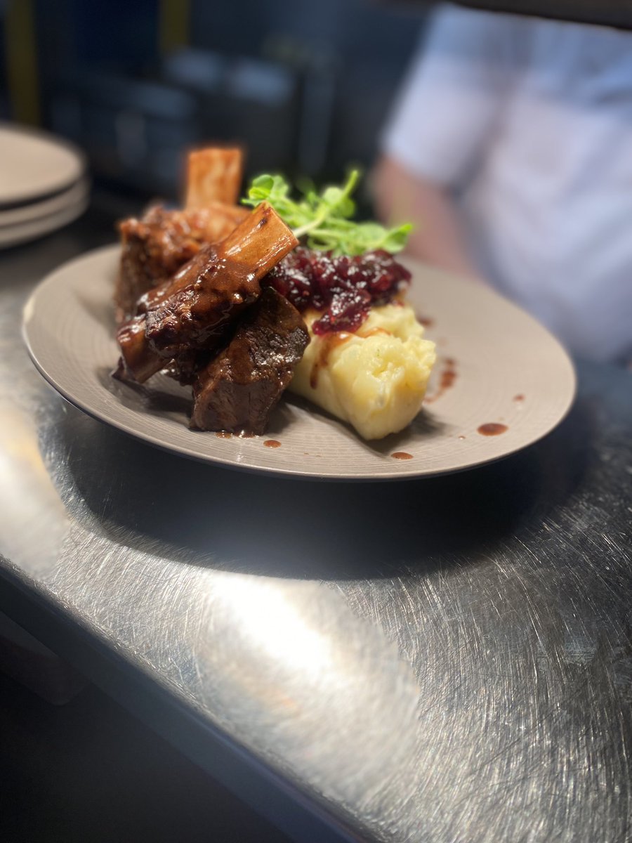 Open late night Friday &amp; Saturday. Call or dm to book!