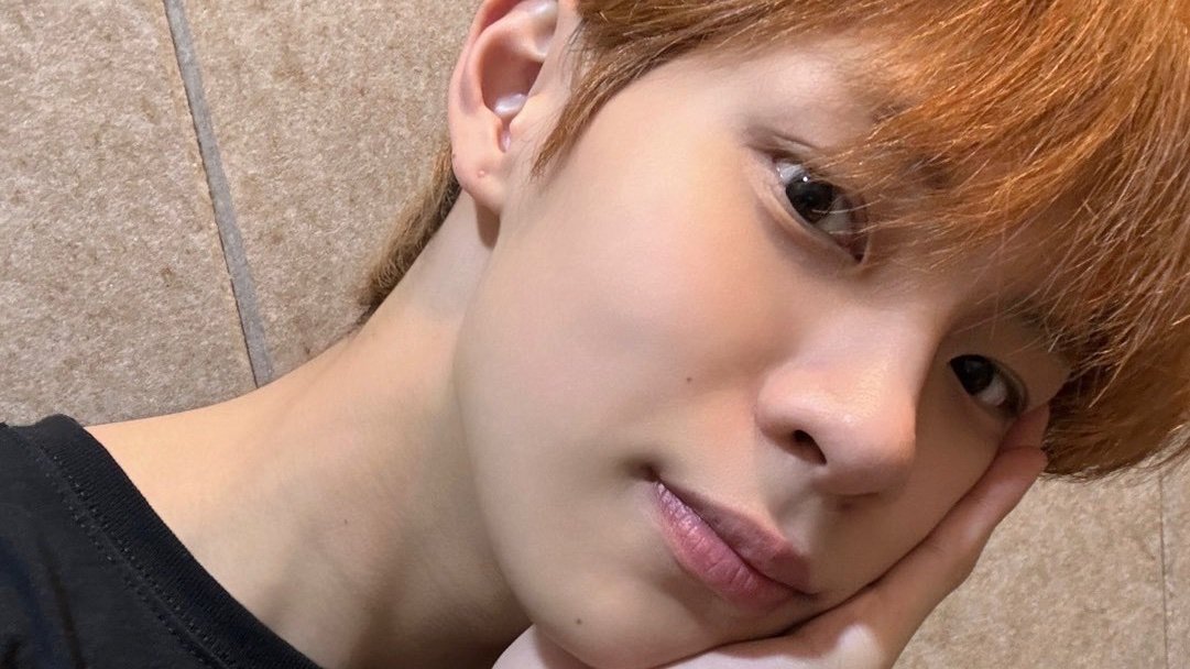 y2bungee's tweet photo. de lo curioso que soy no me dio por quedarme encerrado en casa por la simple razón que quería ver a #𝒷𝓁ue𝒷e𝑟𝑟y𓈒𝒴ena sus cachetes redondos y cálidos como #𝑎𝑢t𝑢mn·𓊈ʙєяяу𓊉 me hacen feliz.

𐅛𝅦⃢  ᅠ' ᅠ𝚜uթྀǝ̤𝚛 이끌림 ✿ 𝐤yི۪lǝ https://t.co/FpAE1xZ0gs