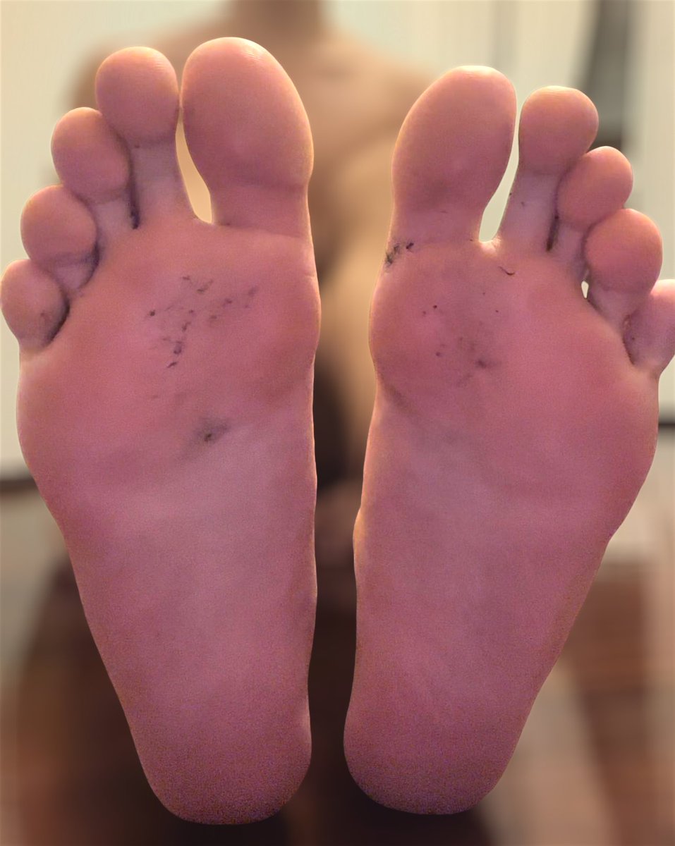 AlphaGod04's tweet photo. 🇮🇹 So che non stai più capendo nulla 😏
Ti fotto il cervello schiavo 💪🏻🦶🏼. Adorami, viziami e stai zitto! 😈

🇬🇧 I know you're totally lost now 😏
I'm messing with your mind, slave 💪🏻🦶🏼. Worship me, spoil me, and keep quiet! 😈 

https://t.co/DgNAshYUQB https://t.co/WAr0drUeml