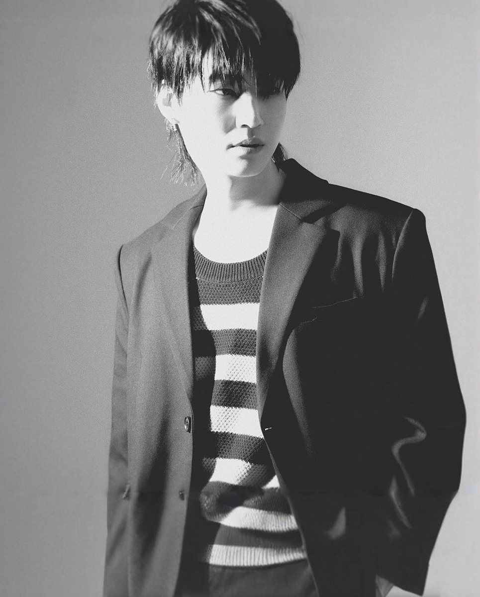 JayB_inDxxair's tweet photo. D-50... https://t.co/5ac89fsCn0