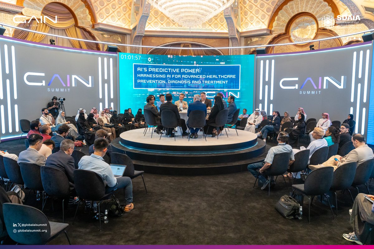 SDAIA_SA's tweet photo. جلسات حوارية وورش عمل تعزز الاستخدام المسؤول للتقنيات الحديثة خلال #قمة_الذكاء_الاصطناعي بنسختها الثالثة في الرياض.
#سدايا