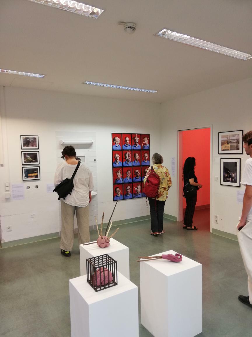 judyintheskynet's tweet photo. Five wonderful artists are participating in our exhibit.
Wir freuen uns sehr auf euch!
https://t.co/F8t4jnzMxj
Öffnungszeiten: 13-22h Do-Fr, Sa-So 11-22h
#Parallelvienna
#Viennacontemporary
#disabledart
#contemporaryart
#severeME
#Artandadvocacy https://t.co/hxOurzRz9e