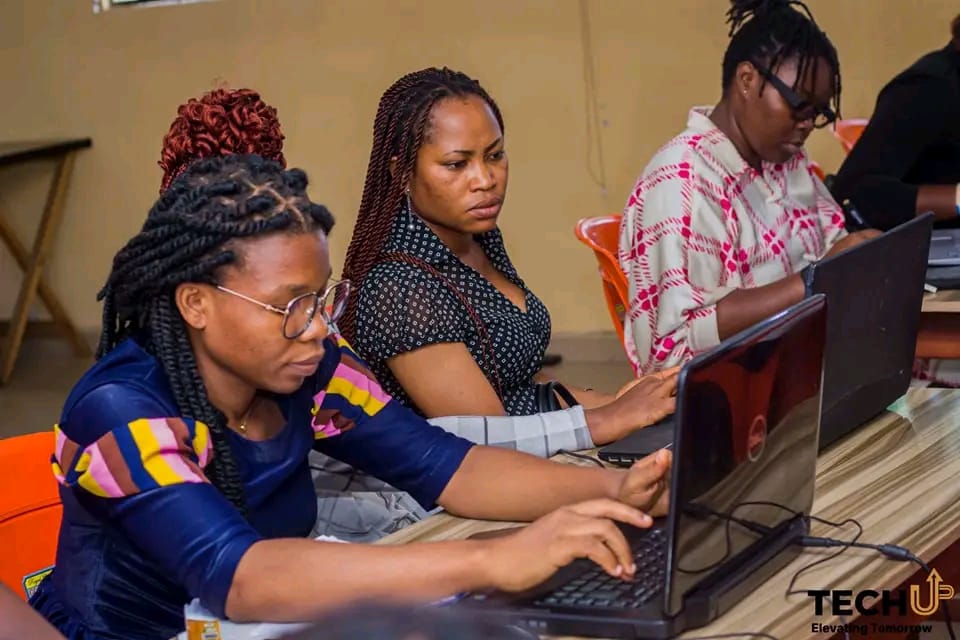laskilltraining's tweet photo. Check the last slide for more details 

#LAskillTrainingCenter #DiscoverLearnMonetize #learnaskillthatpays  #tbthursday #techskills #akwaibomtech #innovation #digitalskills #verydemureverymindfulverycutesy  #postviral #trending https://t.co/jOFhsDKqfJ