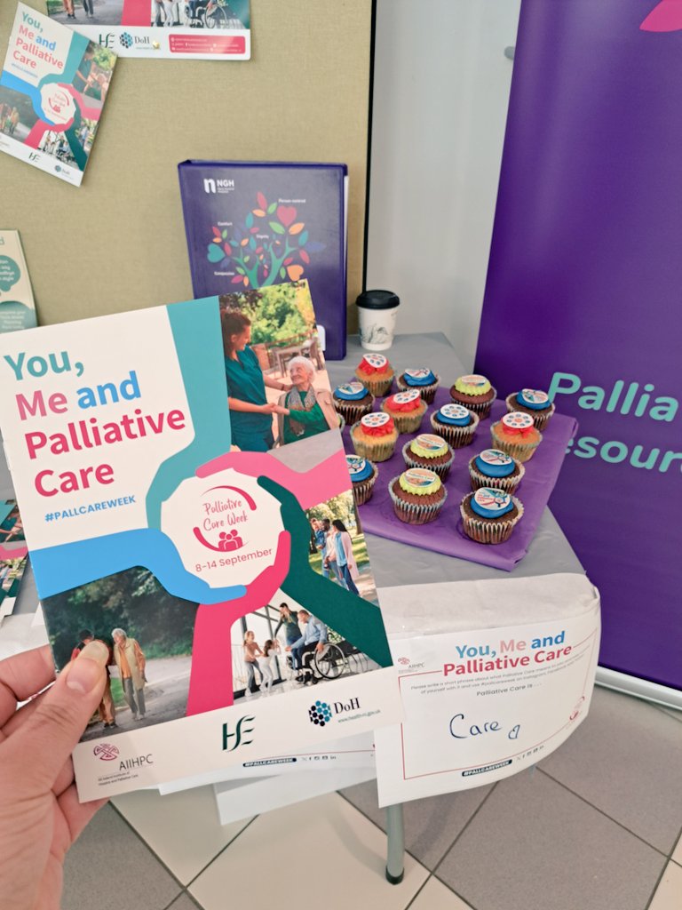 Róisín Comms tweet media