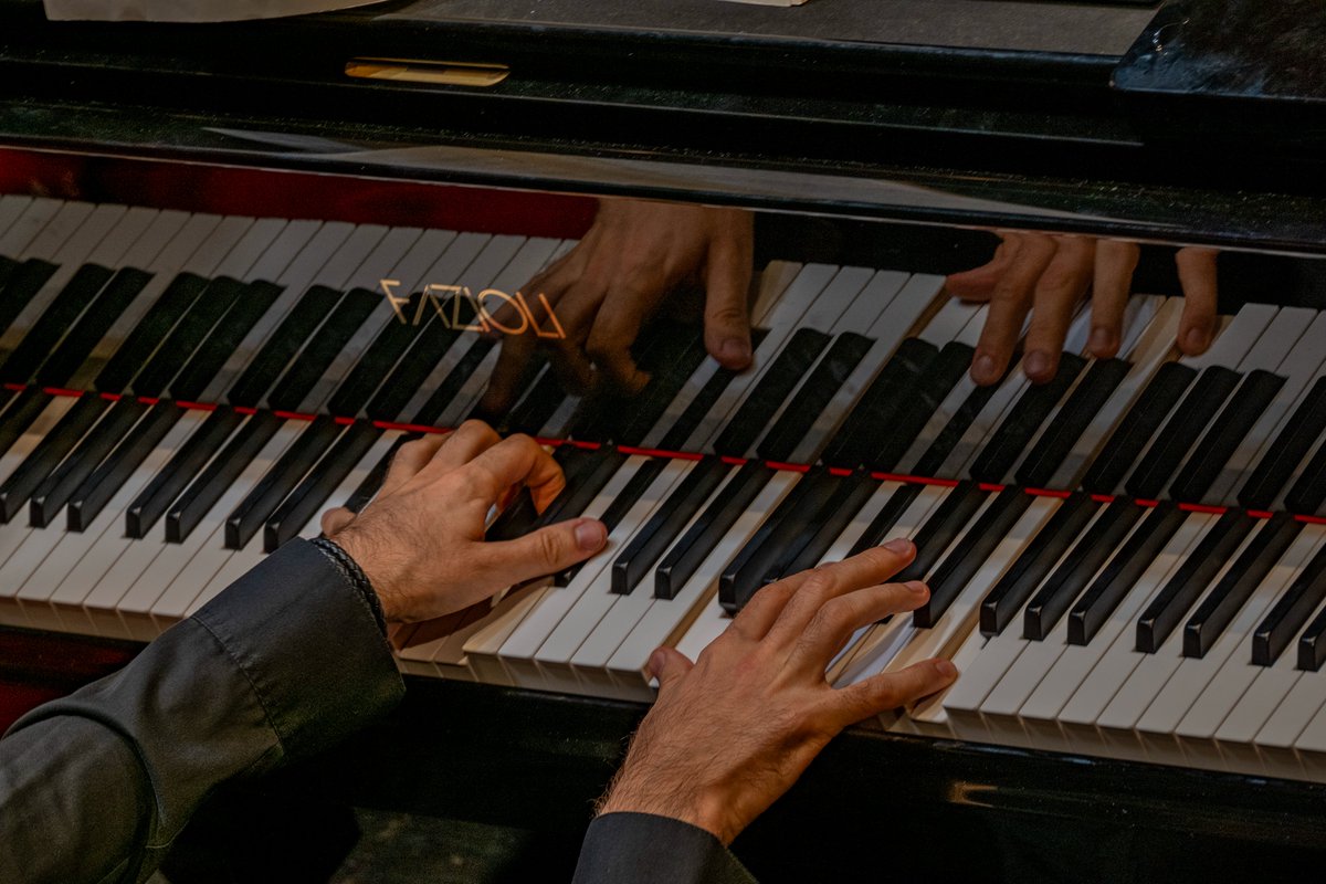 Un’altra bellissima serata di grande musica da camera al Teatro dei Vigilanti, questa volta con #Grieg e #Šostakovič: protagonisti Mario Brunello (violoncello), Georgijs Osokins (pianoforte) e Michael Guttman (violino) 🎶