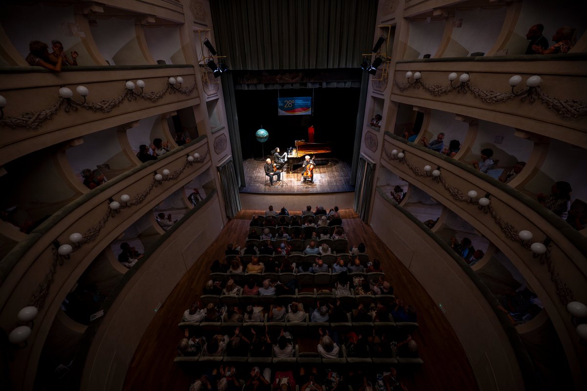 Elba Isola Musicale d'Europa tweet media