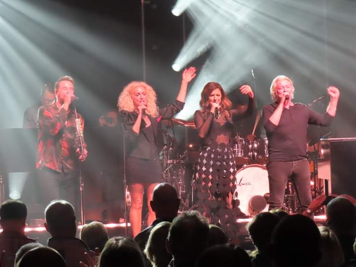 Tracey C tweet media