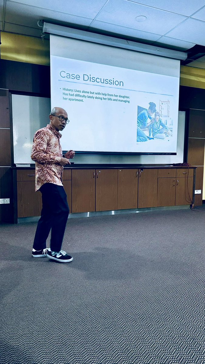 Mohd Idzwan (@prof_idzwan) on Twitter photo Conducted the first #GEM4EMS in Department of EM #universitymalayamedicalcentre. Well received by the PGY1 Masters of EM students and the nurses. Conducted the first #GEM4EMS in Department of EM #universitymalayamedicalcentre. Well received by the PGY1 Masters of EM students and the nurses.