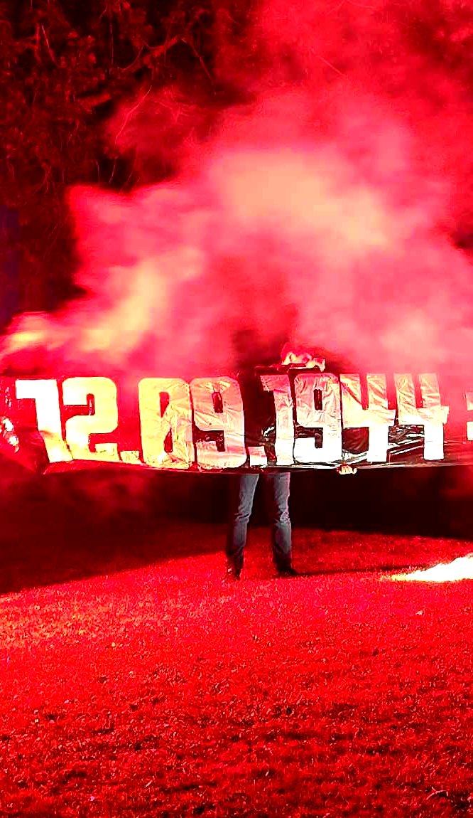 En cette année marquant les 80 ans de la libération du Havre, nous tenions à rendre hommage à notre ville, mais aussi à toutes les personnes qui ont donné leurs vies pour qu'elle soit libre. 
À travers nos banderoles, nous nous rappelons et rendons hommage à leurs mémoires.