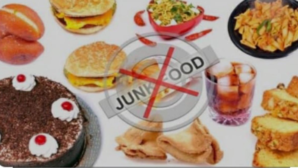 Buat kamu2 yg suka makanan junk food, yuk hindari makanan yg tidak sehat dan nikmatilah hidup mu dengan bahagia.
Hidup hy sekali jagalah tubuhmu dan sayangi hidupmu.