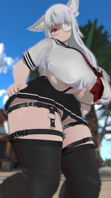 vrcもみ子さんセーラー服の絶妙なウワキツ感個人的にお気に入り 