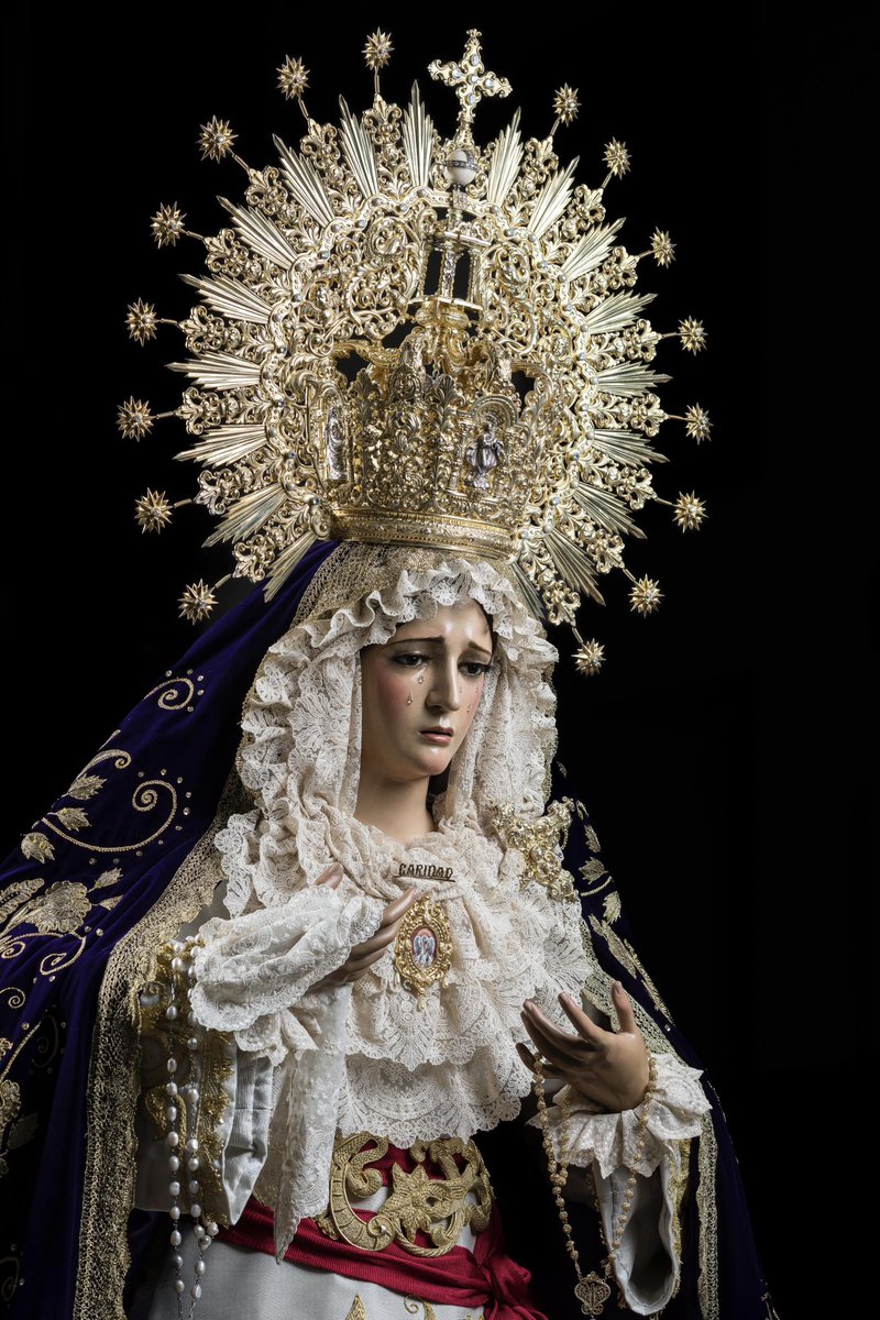 Amor y Caridad tweet media