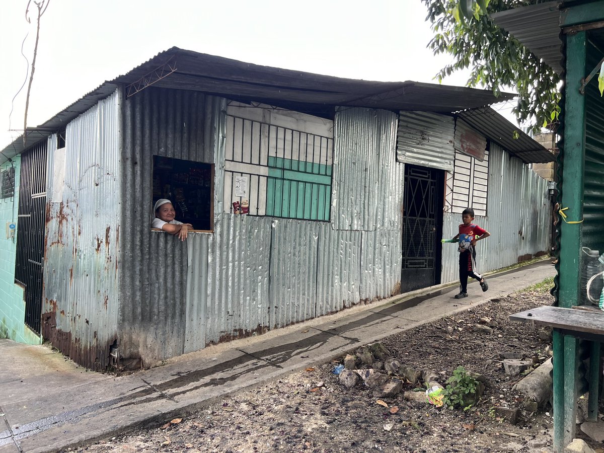 David Culver (@david_culver) on Twitter photo Just back from an eye-opening trip to #ElSalvador, a country most associate w. gang violence and crime. Following <a href="/nayibbukele/">Nayib Bukele</a>’s controversial tactics to crack down… most everyone we meet tells us they feel liberated. <a href="/evelio/">Evelio Contreras</a> <a href="/abelalvaradof/">Abel Alvarado</a> <a href="/CNNRachel/">Rachel Clarke</a> cnn.com/2024/09/12/ame… Just back from an eye-opening trip to #ElSalvador, a country most associate w. gang violence and crime. Following <a href="/nayibbukele/">Nayib Bukele</a>’s controversial tactics to crack down… most everyone we meet tells us they feel liberated. <a href="/evelio/">Evelio Contreras</a> <a href="/abelalvaradof/">Abel Alvarado</a> <a href="/CNNRachel/">Rachel Clarke</a> cnn.com/2024/09/12/ame…