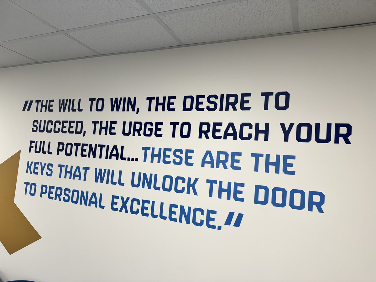 NeilCoates4's tweet image. Great start of the year (season 😃) visit to @LSEColleges partners @bromleyfc discussing student and club ambitions. Exciting plans ahead with club CEO Mark Hammond and @MickLivesey