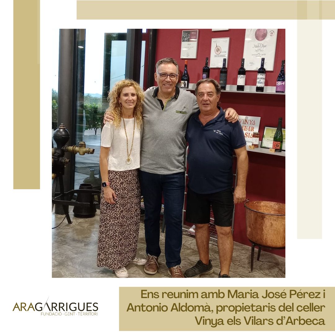 La setmana passada, vam explorar noves formes de col·laborar per continuar impulsant el desenvolupament sostenible a les Garrigues; en aquesta ocasió, amb els responsables del celler Vinya els Vilars d'Arbeca.
aragarrigues.com/blog/2024/09/1…