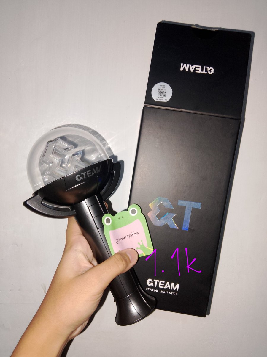 steurryskies's tweet photo. RUSH SALE PH

WTS &amp;TEAM LIGHTSTICK

PHP 1,100
- LS WITH BOX ONLY

LOC: SJDM BULACAN (MM RATE)
MOD: J&amp;T

TAGS: ANDTEAM LIGHT STICK https://t.co/lEKaz4SoDU