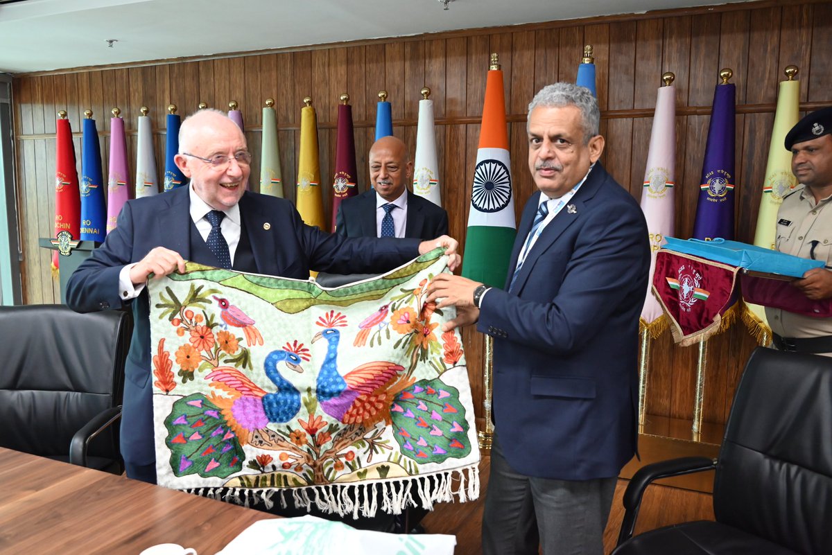 BcasHq's tweet image. Historic moment for @BcasHq! @icao President Mr. Salvatore Sciacchitano makes his #first-ever visit, addressing all personnel on the importance of global aviation security standards &amp;amp; cooperation. A significant milestone in India's aviation history! #ICAO #BCAS #AviationSecurity
