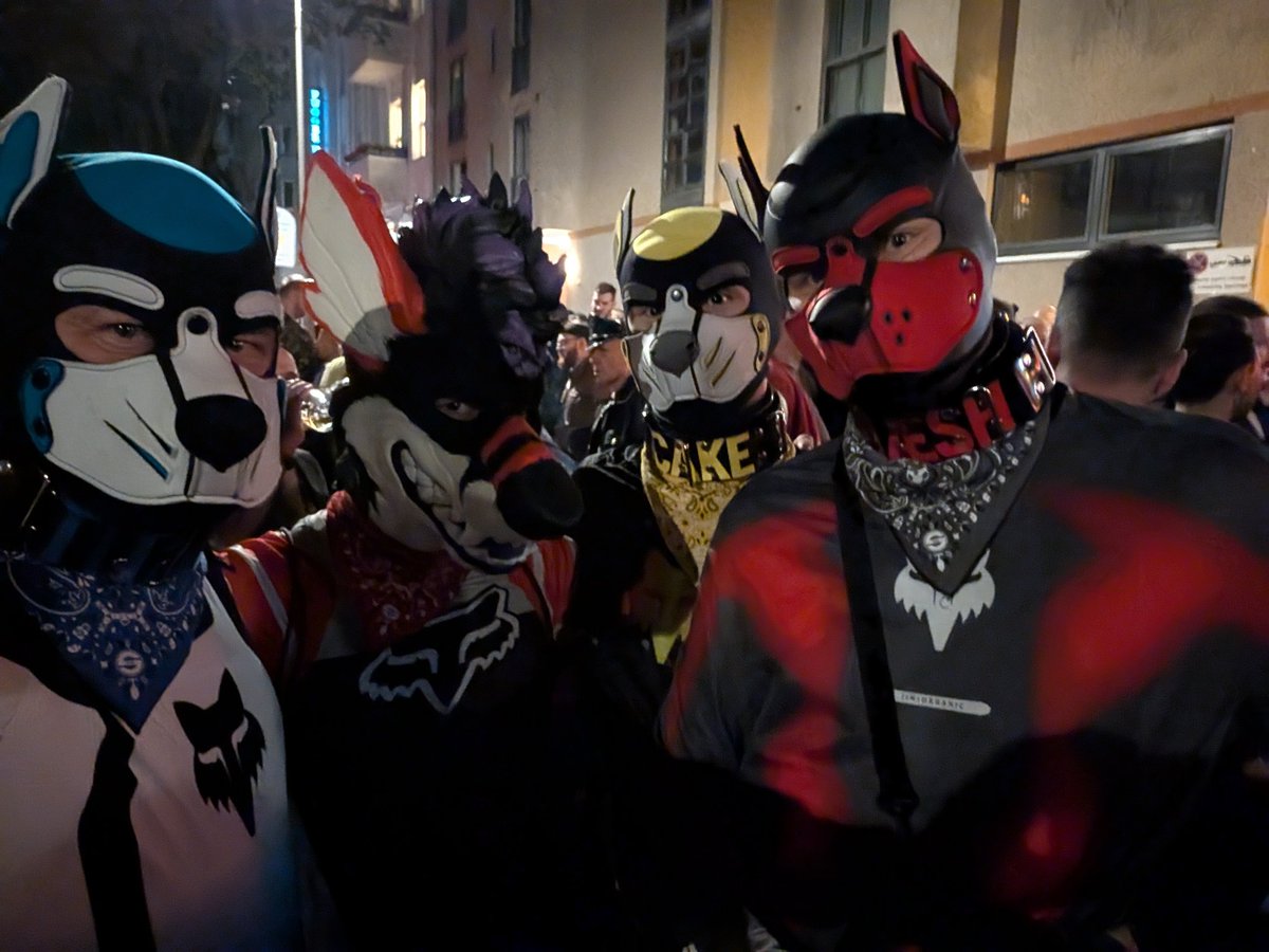 The beginning of an amazing Folsom Berlin weekend, off to a great start.
<a href="/CakeCollie/">Cake</a> <a href="/yeendog/">NÆSH🐾 Spaceyeen🚀🛰️</a> <a href="/blckwhtrd/">アルク</a>