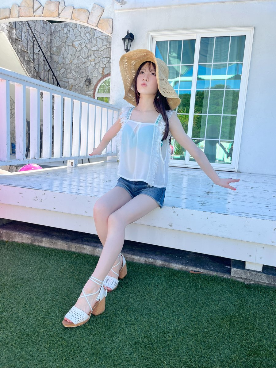 遠野ひかる1st写真集「ハツヨイ」好評発売中🫶🍸 10月6日に開催の