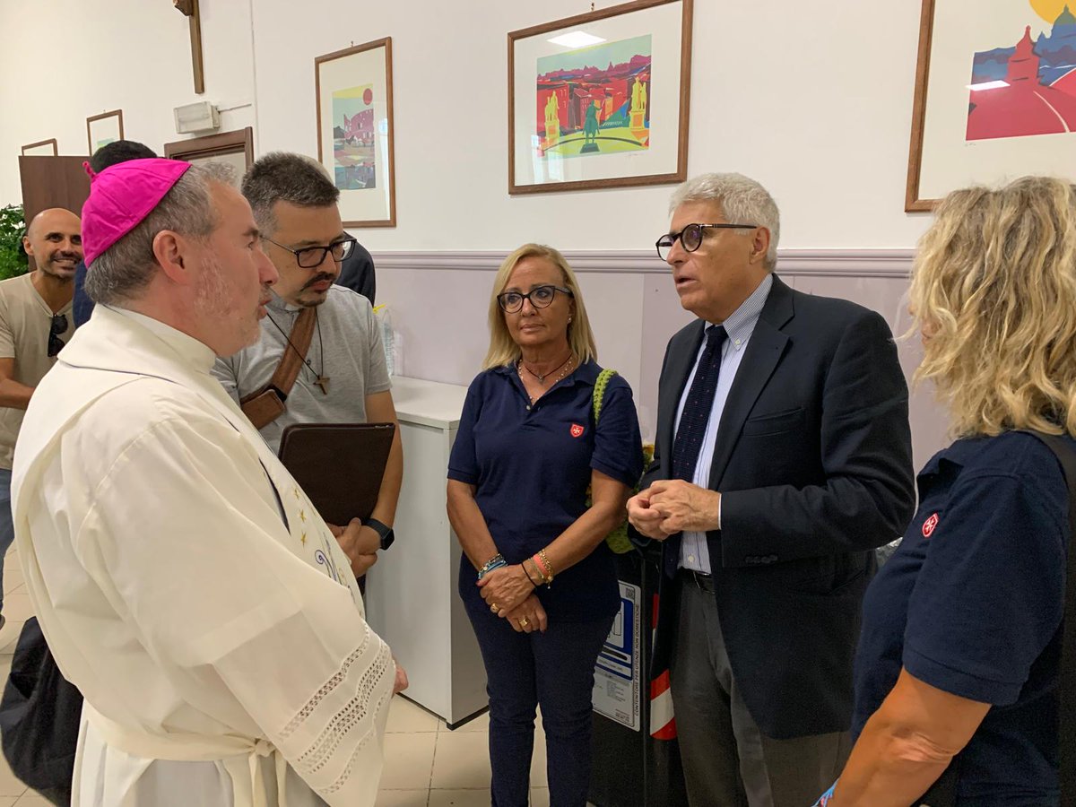 Il Vescovo Ausiliare di Roma Mons. Daniele Salera inaugura i locali ristrutturati della Parrocchia del Santissimo Redentore 
Il Centro di Assistenza dell’Ordine dà il proprio contributo con l’assistenza a 48 famiglie per un totale di oltre 150 persone
orderofmalta.int