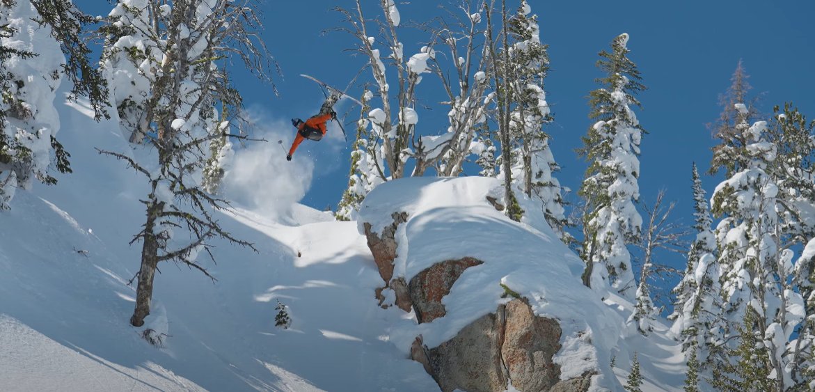 Vidéo : Le dernier hiver dément de Kai Jones dlvr.it/TD84G8