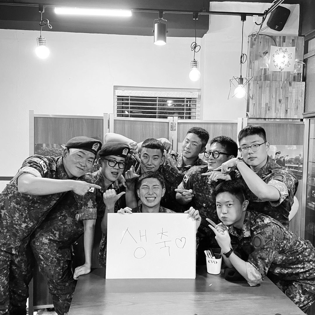 btsinthemoment's tweet photo. [rkive] instagram post 

🐨 🎂🫶

(in image) 
'HB♡ (happy birthday)' https://t.co/7xtJoW4giG
