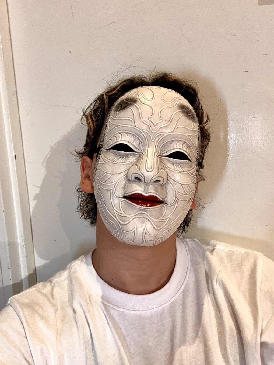 9月なのに暑過ぎるから髪切った✂️