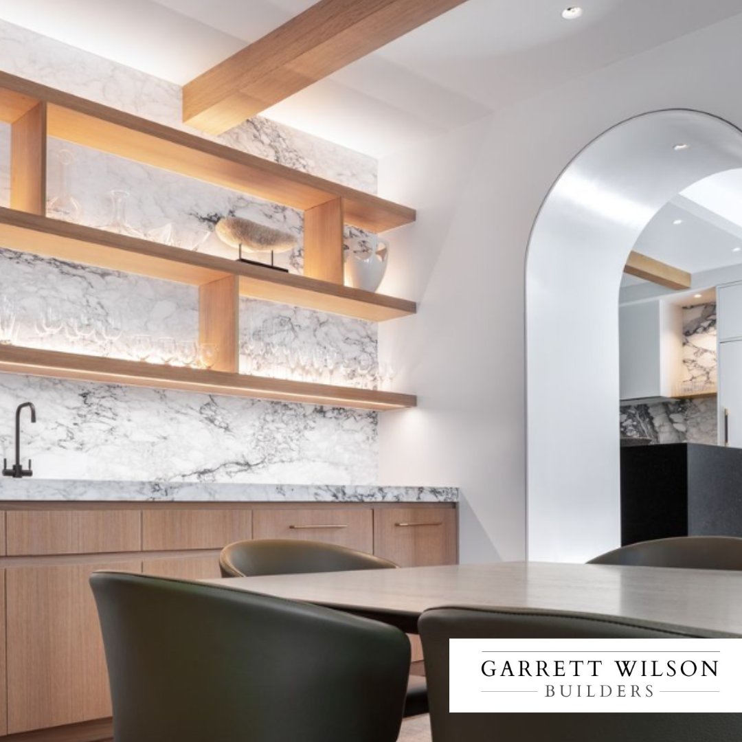 GarrettBuilders's tweet photo. We're looking back at this stunning, ultra-modern wet bar/dining room in this renovated modern Tokeneke home!

#garrettwilsonbuilders #homeimprovement #homedesign #dreamhome #luxury #luxurybuilders #newcanaan #darien #westport https://t.co/RWBDIZEkfp