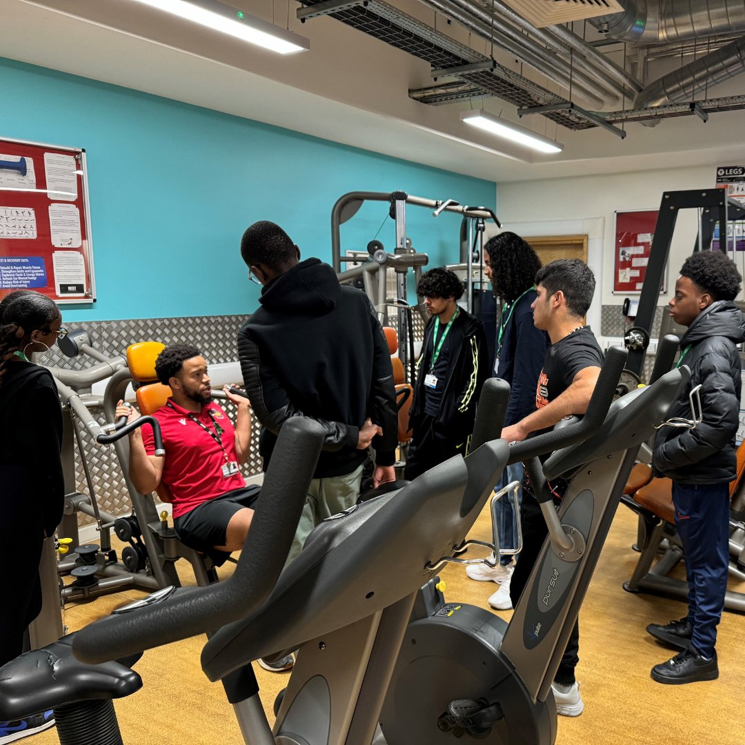 LeytonSixthForm (@leyton6thform) on Twitter photo The college offers free access to a fully equipped gym for staying fit and relieving stress! 
Speak to our sports team in Orient House and book your Gym induction today 🦾 The college offers free access to a fully equipped gym for staying fit and relieving stress! 
Speak to our sports team in Orient House and book your Gym induction today 🦾