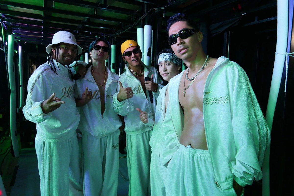 EXILETHESECOND_'s tweet photo. ／
#EXILETHESECOND が
THE RAMPAGE LIMITED LIVE 2024*p(R)ojectR® 
at TOKYO DOME 
に２日間出演しました✨
＼

「24karats STAY GOLD」をパフォーマンス🔥

サプライズ登場いかがでしたか🤫
ありがとうございました🙌

結成10周年おめでとうございます🎉

#THERAMPAGE
#projectr
@therampagefext https://t.co/e69ZSXhiB7
