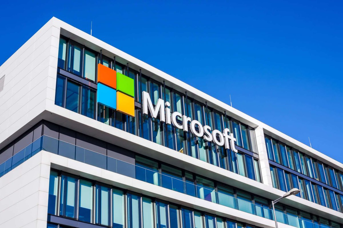 factsprime35's tweet image. 🚨 Microsoft hit by massive outage in the US! 🇺🇸 

Outlook, Teams, and 365 services down. 📧💻 Thousands affected. Cause unknown. 

Stay tuned for updates.

 #MicrosoftOutage #ServiceDown #TechIssues