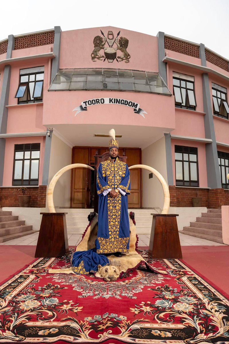 VinAraali's tweet photo. Congratulations @KingOyoOfficial on your 29th Coronation Anniversary, thank you for the focused leadership as you champion ,the implementation of the 25year development agenda ,Hangiriza Agutamba. https://t.co/D3xHN2Un9q