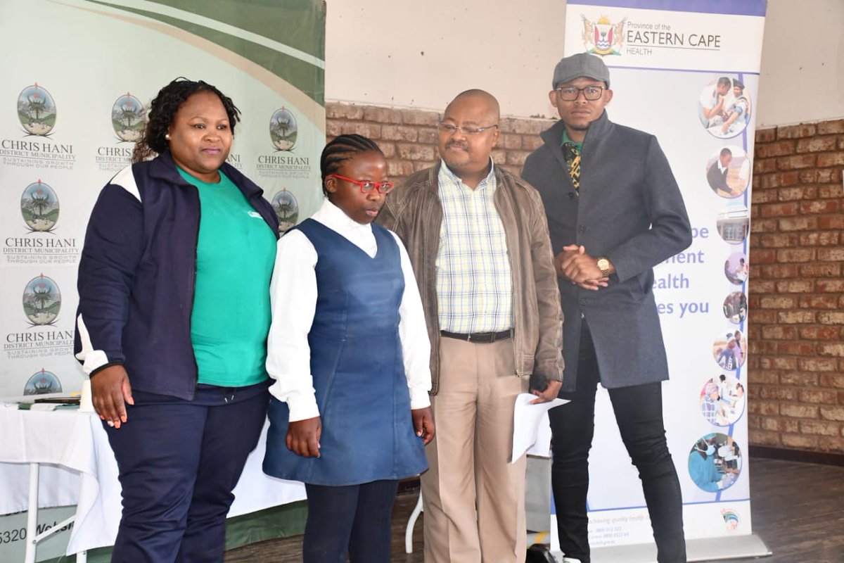 ChrisHaniDM's tweet photo. Service Delivery Day held at Mitford, Enoch Mgijima Local Municipality afforded the community of Ward 31 with services from the Department of Health, SASSA; and private entities such as ABSA Bank.
#CHDMAtWork https://t.co/OYU9WHhKTP