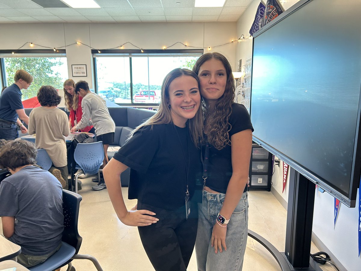 Jennifer Fey tweet media