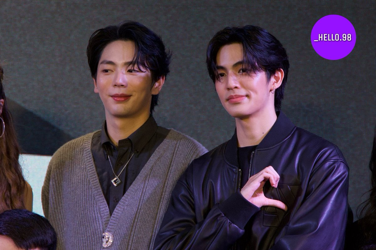 Hello98_th's tweet photo. “อัพ ภูมิพัฒน์” “ เบน ปัญญพนต์”
งาน แถลงข่าว  The Final Call 'LINE UP 2024' 

#projext52TheFinalCall2024
#อัพภูมิพัฒน์ #uppoompat  #Benup
#เบนบัญญพนต์
#BenBunyapol #projext52 https://t.co/QM27TLB1hn
