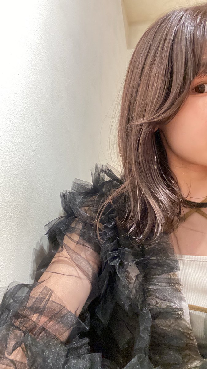 im__mn28's tweet photo. 秋っぽい髪色にしたおひとり様デイ https://t.co/55DfTjASBB