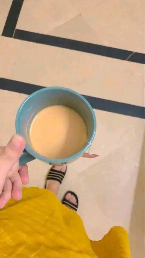 Self_Loving_0's tweet image. میں نے کتابوں میں پڑھا ہے 
شہزادیاں شوق سے چاۓ پیتی ہے 
#چائے_بخیر 
#HappyNamJoonDay 
#USOpenFinal