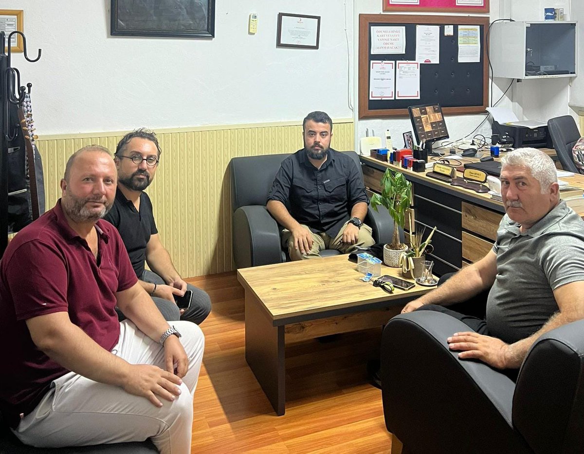 📍EDP İzmir/Karaburun

EDP Karaburun aylık istişare toplantısı gerçekleştirildi.

Tüm katılımcılara katılımlarından dolayı teşekkür eder, toplantımızın hayırlara vesile olmasını dileriz.

#EğitimeDestekPlatformu