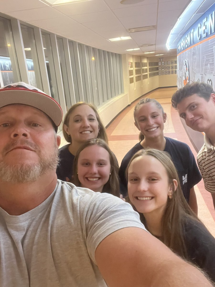 It was nice seeing <a href="/DelanieVallinch/">Delanie Vallinch</a> get recognized for recording her 1500th dig a few weeks ago.  <a href="/Midland_VBall/">Midland Volleyball</a> got the sweep last night and played great.  Congrats to all!  <a href="/Premier_VB/">Premier Nebraska VB</a> <a href="/PLSouthTitanVb/">Papio South Titan Volleyball</a> <a href="/DustanVallinch/">Dustan Vallinch</a>