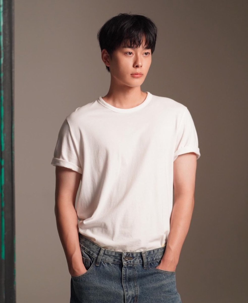 240912 #유선호 인스타그램 게시물

안녕하세요 유선호입니다. 오늘부로 흰 엔터테인먼트와 함께 새로운 시작을 하게 되었습니다 그동안 함께해 준 큐브 엔터테인먼트 모든 분들께 진심으로 감사합니다!! 많은 응원 부탁드립니다!!❤️